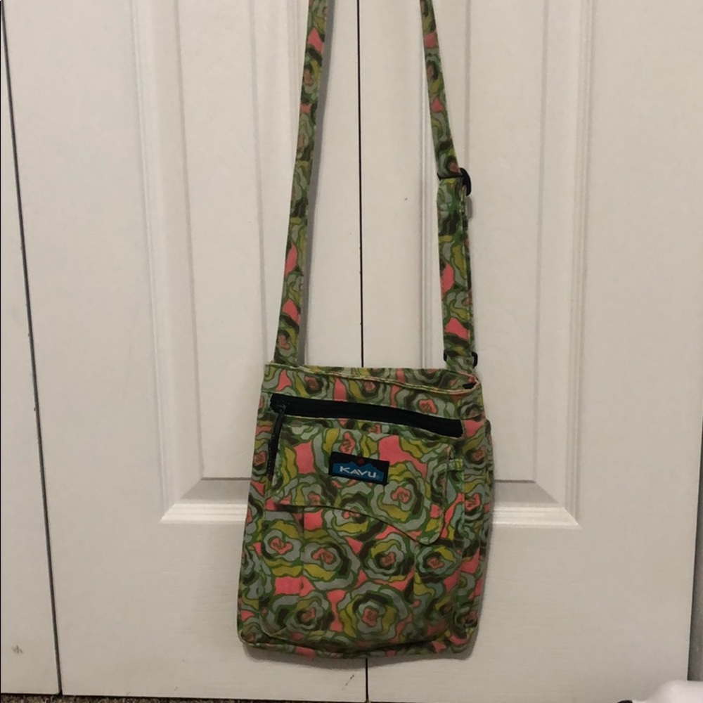 Kavu cross body bag